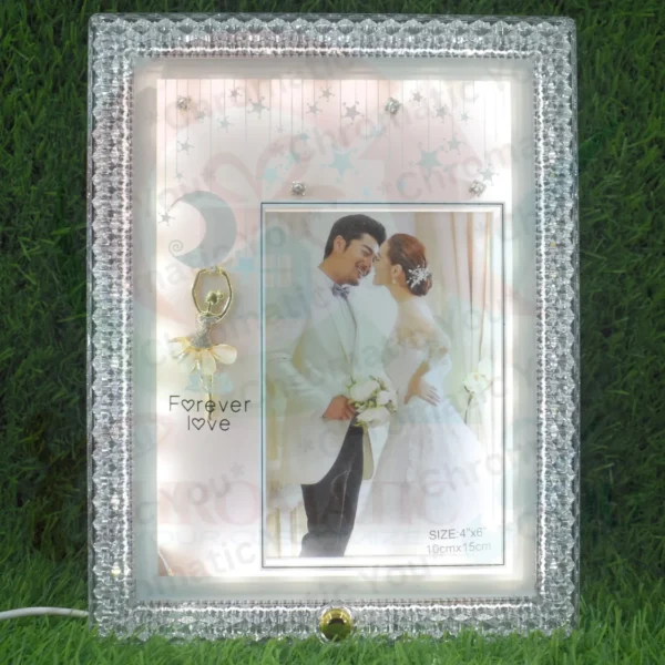 Premium 3-tone color LED photo frame with touch sensor – customizable glowing frame with inkjet printed photo by Chromatic You
