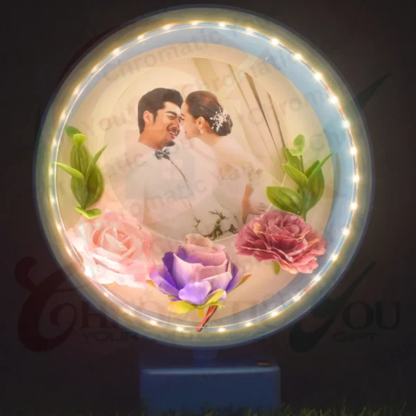 Touch control LED picture frame with flowers – personalized photo gift with soft warm light and floral design by Chromatic You